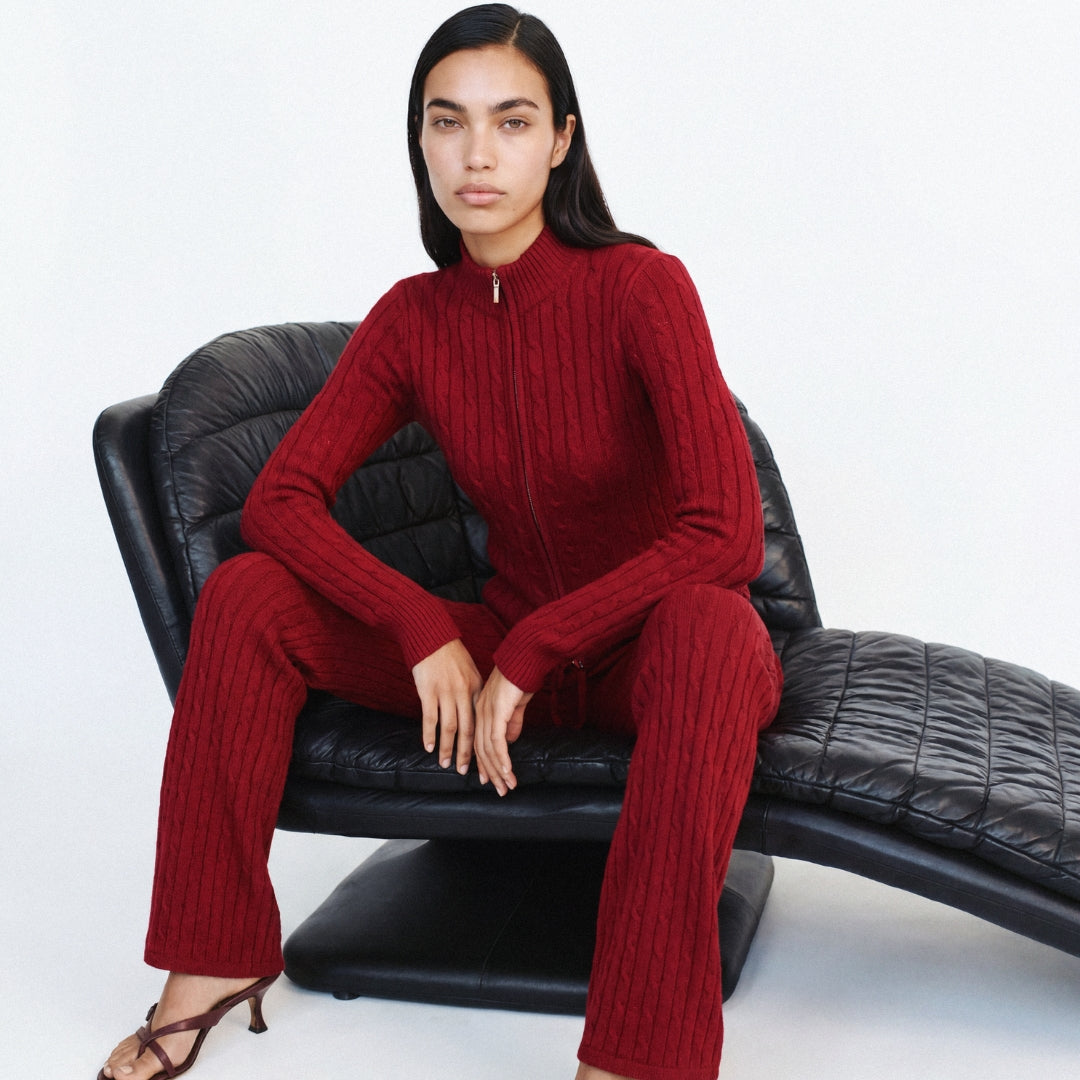 KNITWEAR